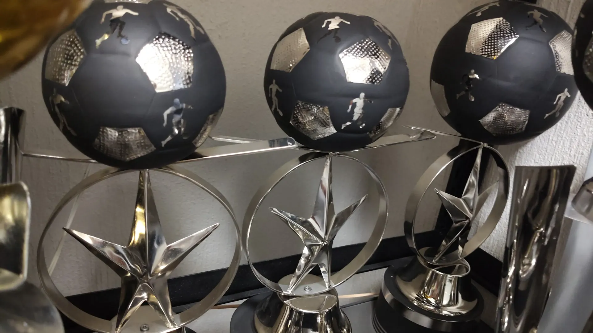 Tercia Estrella con Circulo Plata con Negro Futbol