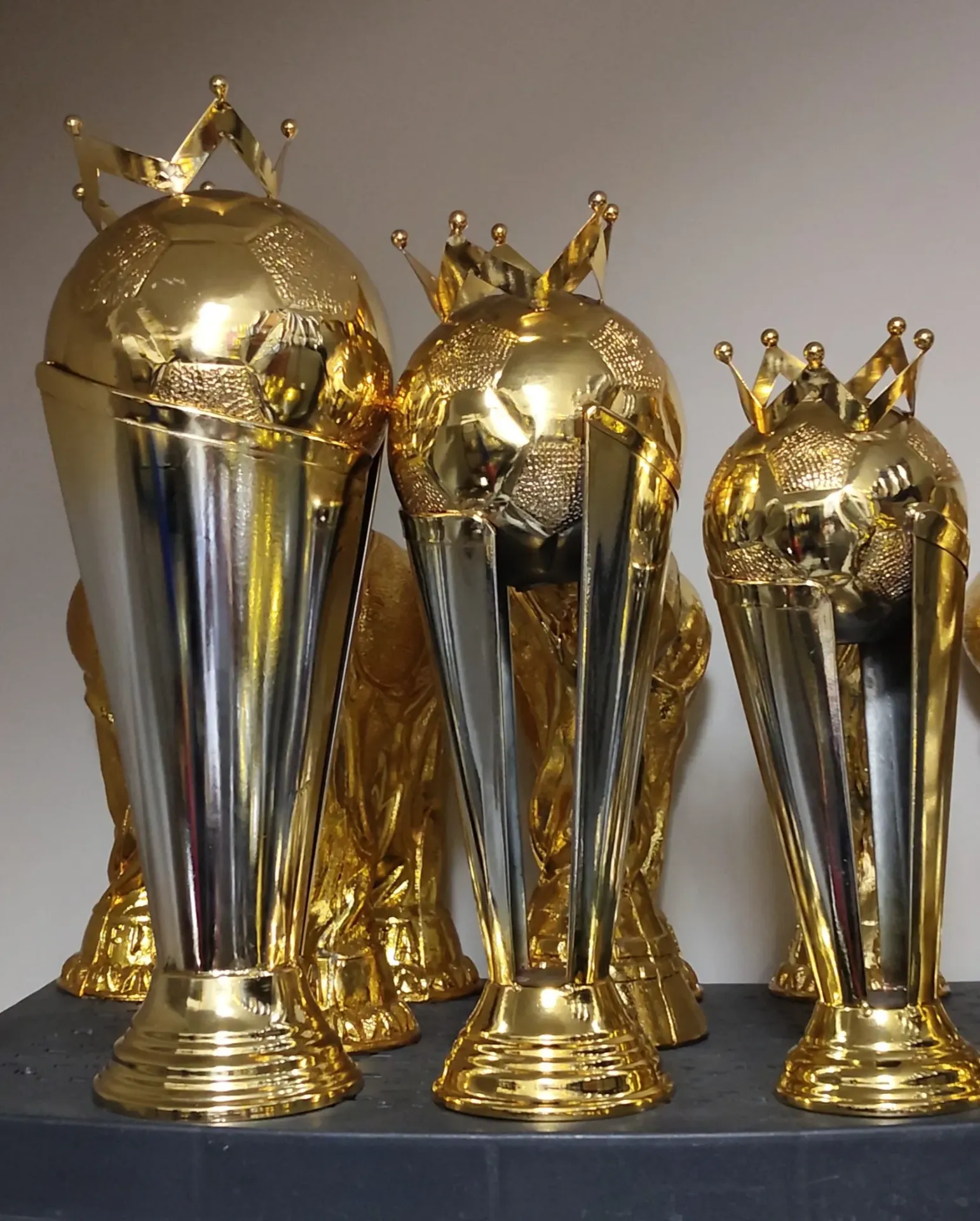 Tercia Cono Rey Oro con Plata Futbol