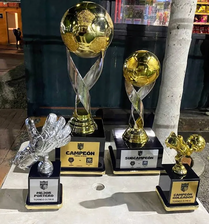Paquete Dupla Sub 17 Oro con Plata c/ Campeón Goleador Oro y Portero Plata