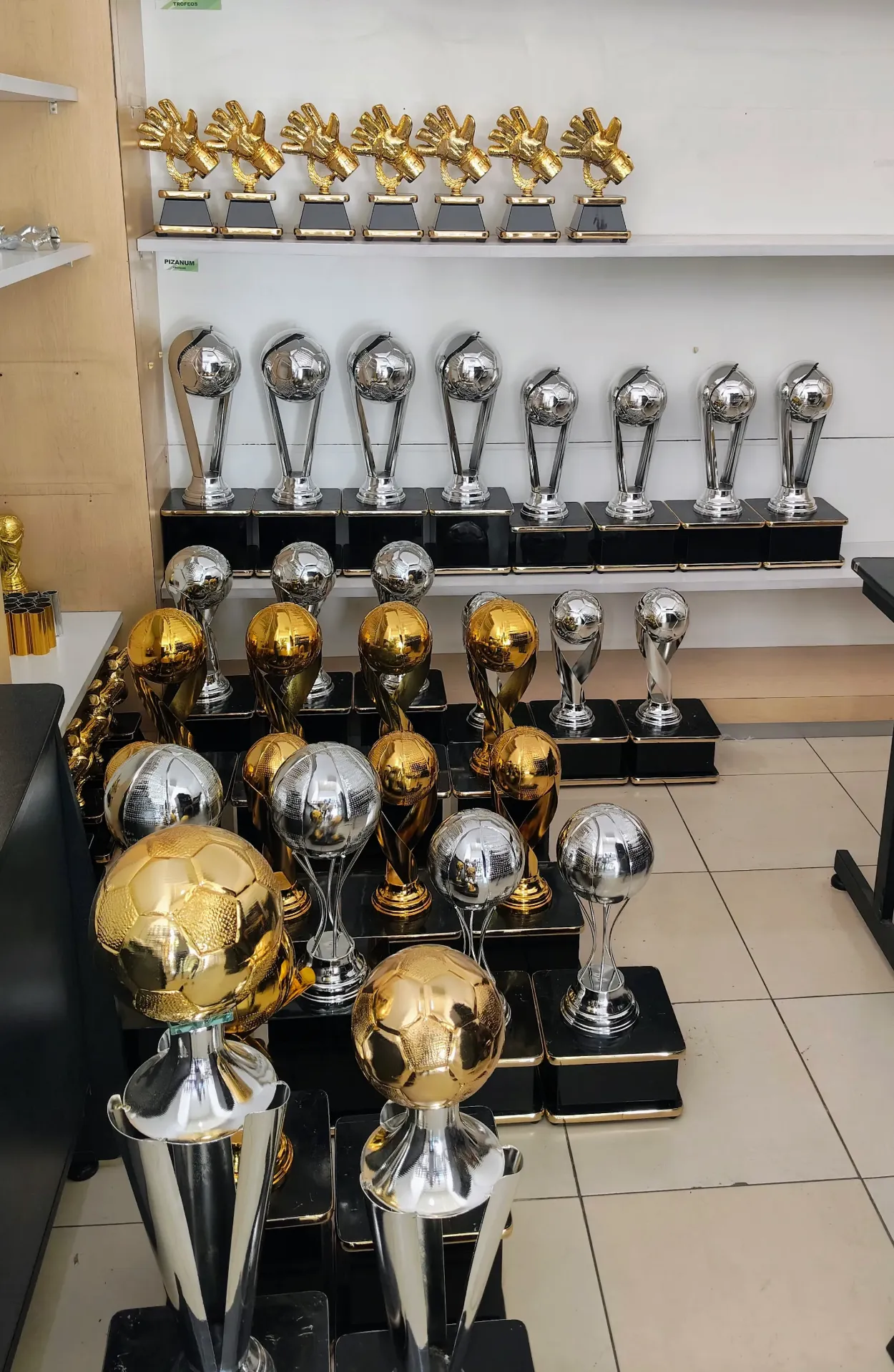 Muestra de Pedido: Antorcha Abierta Futbol Oro con Plata, Romano Basketbol Plata, Sub 17 Basketbol ORO, Sub 17 Futbol Plata, Liga MX Plata y Mejor Portero ORO